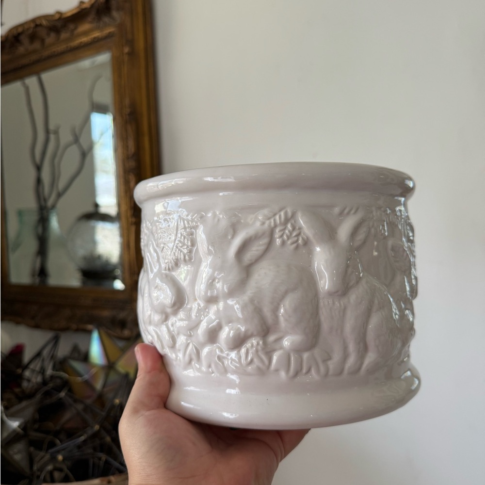 Ceramic Planter with Rabbit Relief Design - Picture 3 of 6